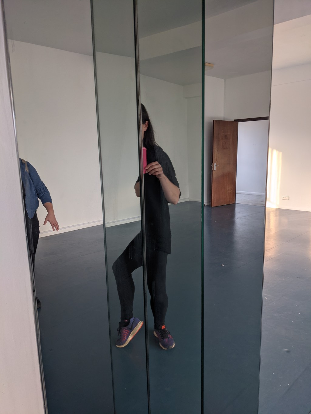 Empty space, buzzing&nbsp;mind